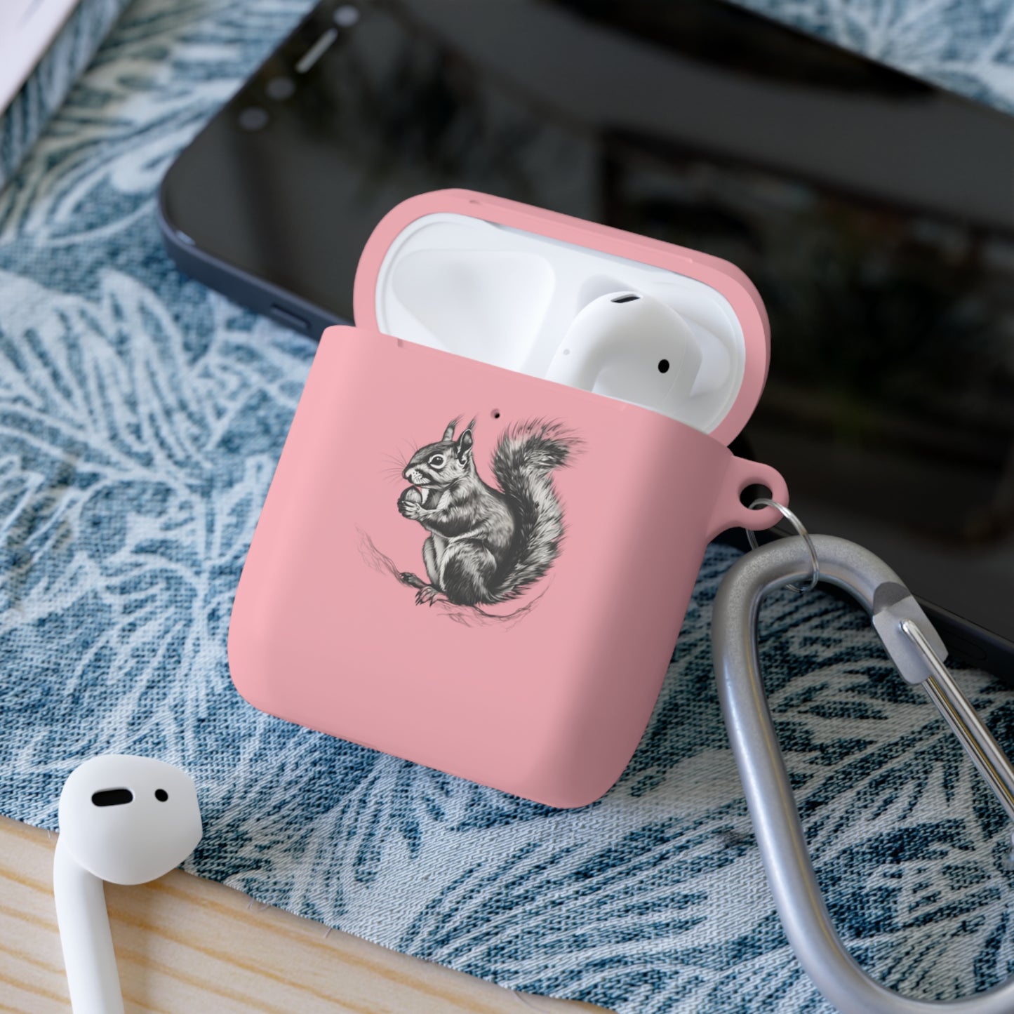 Vintage Squirrel | AirPods and AirPods Pro Case Cover